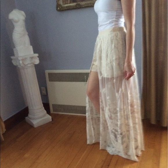 Boho double layered lace shorts - Sz L - Picture 8 of 8